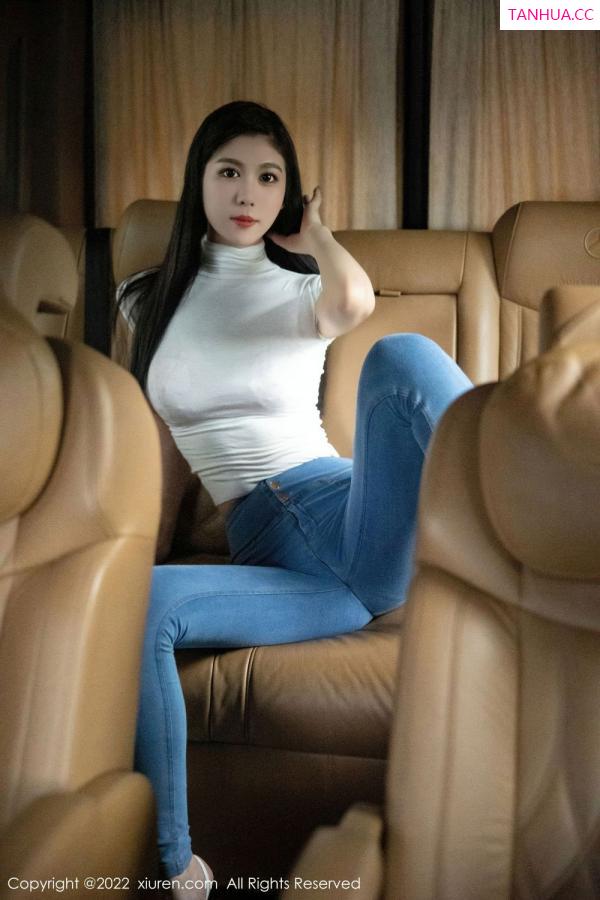 李雅柔  [XiuRen]高清写真图 2022.10.08 No.5677 李雅柔182CM第10张图片